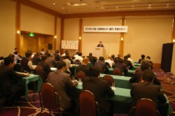 �����͖�S�O�l���Q��