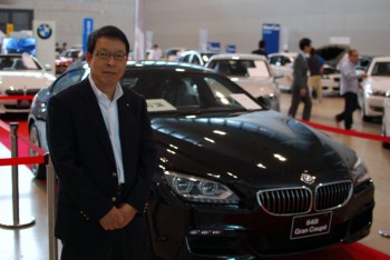 �U���Ƀf�r���[�����U�S�O���O�����N�[�y�i�S�h�A�j�Ɖ͏�a���В�