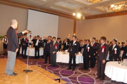 �n���o�ϐl�Ȃǖ�100�l���o�Ȃ����L�O���Z�v�V����