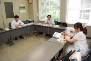 �F�{�s�����拞���̌F�{���ٌ�m��قő��k�ɓ�����ٌ�m