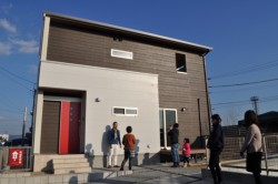 �Q���Ɋ��������ؑ��Z��B��S�O�g�����ꂵ��