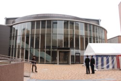 ��N�P�Q���Ɋ��������A���[�i