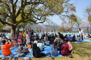 �R���R�O���A�F�{���̊ی����ŊJ�����Ԍ�