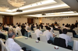 �����͖�P�O�O�l���o��