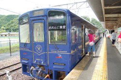 �ό���ԁu����񂶐H���v�B�f�U�C����JR��B�̎ԗ��f�U�C���Ȃǂ��肪�������ˉ��s�������S��