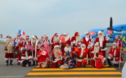 �V���G�A���C���̓��ʕւœV���ɓ����������F�T���^�B�f���}�[�N�A�m���E�F�[�A�t�����X�A�A�����J�Ȃǂ���P�V�l���W��