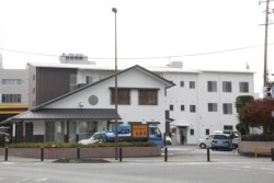 �J�c�a�@�ׂɃI�[�v�������u�������i���傤���ウ��j�v