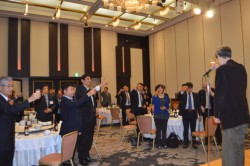 �R�R�l���o�Ȃ�����S��𗬉�