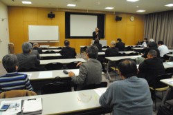 �����͕s���Y�֌W�҂Ȃǖ�Q�O�l���Q������