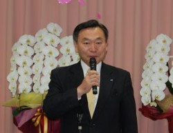 �u���C�ɁA���邭�A�݂�Ȓ��ǂ��������߂����Ăق����v�Ƙb���c������