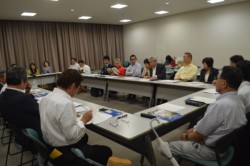 �Q�T�l���o�Ȃ�����P���c�i��ꁁ���܂��ƌ����𗬊كp���A�j�B�u�V�Z�Ɍ��ݎx���̉�v�́A���N�R���ɂ�������̉���J���Ȃ���Q���҂𑝂₵�A����Ǝ�����쐬����p���t���b�g�ւ̍L���Ŏ������W�߁A���Z�֊�t����v��