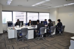 ���̂قǉԔ����ɊJ�݂����F�{�x�X�B�����A�ʐڃX�y�[�X��݂���