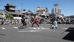 �q�_���̉��O�L��ŎE�w�̉������J��L����u�F�{�邨���ĂȂ��������v