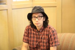 �X�[�p�[�A�h�o�C�U�[�ɏA�C�����s��M�ē�