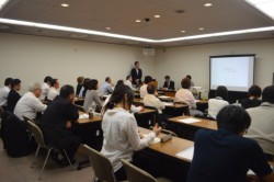 ��R�O�l���o�Ȃ�����P���̕׋���