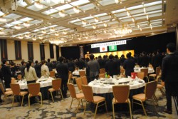 �����Ƃ◈�o�Ȃǖ�P�Q�O�l���Q������