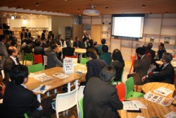 ������c���ŊJ�������Ɖ��}�b�`���O�̂��߂̃��E���h�e�[�u��