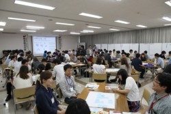 ��P�O�O�l�̎Q���҂ŉ��͑吷��������