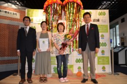 �����̑z��̖�Q�{�̑����łS�O�O���l�ɓ��B