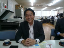 �H�c����