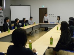 �����͕ی�҂�30�l���o�Ȃ����B�A�E����̕ύX�Ȃǎ��E�s�ǂ̏A�E����ɕی�҂���s�����B�M�S�Ƀ��������p���ڗ�����