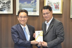 �ژ^����ɏΊ�������镟���G�T��SYSKEN�В��i�E�j�ƕ��c�f������