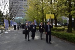 �܍��L�O�قȂ�6�J���̃L�����p�X�c�A�[��������