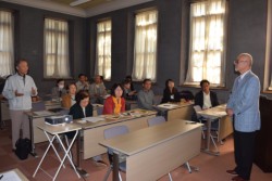 �����͂R�O�l�����u����