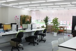 �����Ƀp�\�R���W���ݒu�A�p�\�R���̎������݂��\