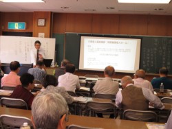 �F�{�s�k��̐��������قł̍u�����i