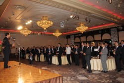 �X�V�ЂP�Q�P�l���Q������