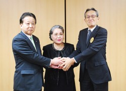 ���n���蒲�󎮂��I�����肷�鍶���牜�������b�������A��鈻�q�В��A�����`�K�����H�ό��J������