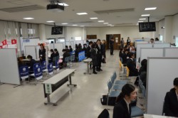 ���26�ЁA�w��70�l���Q����������̊w��������Ɛ�����