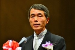 �u�V��������ɁA���ꂼ��̒n��Ō��C�Ɋ��􂵂Ă������������v�ƍ������q�ׂ�K�c�w��