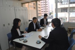 �����͉E���疃���F�F�F�{�x�В��A���Y�וF��B�����{�����A�O�q�ǎq�F�{�x�ЋƖ����S��