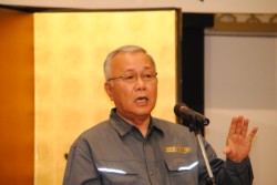 �������q�ׂ鋴�����B�������I�ł͉�A����S�����ĔC���ꂽ