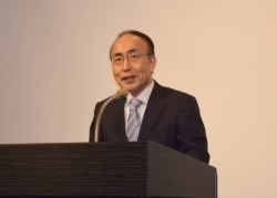 ���A�������w��