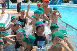 �Q���ԂŖ�U�W�X�l�̎��������V�т�V�j���y����