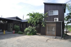 ���j���A�������X�܂Ɖ��H��O��