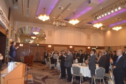 �����͖�P�P�O�l���Q��