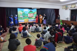 12���ɍs��������䓶���ւ̃{�����e�B�A�K��