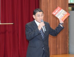 �u�t�̏H�c�d�T�E�A�E��񕔒��B�A�i���O�A���̏d�v����i����