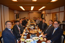 �V�N��ɏW�܂�������Q�O��