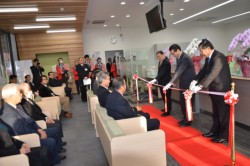 �v���I�[�v�����L�O���ăe�[�v�J�b�g���s�����B�������ؑ����Η����A���c�Y�ꗝ�����A�{�H�����O�Ö쌚�݂̐������l�