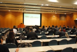 �����͌o�c�҂Ȃǖ�W�O�l���Q����������J����������Ɍ������������Z�~�i�[