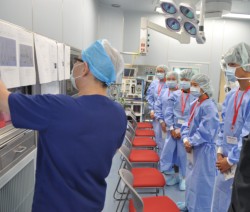 �͋[��p��O�Ɏ菇�ɂ��Đ����𕷂����w����