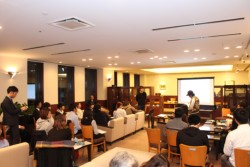 �����̈ӌ���b���w���ƁA�����X����Q���҂�