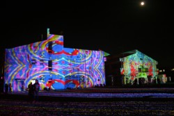 �F�y�s�����ʊفA�F�y�s�Љ�����c���قɓ��e���ꂽ�f�W�^���|����