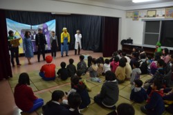 �P�P���ɍs��������䓶���ւ̃{�����e�B�A�K��