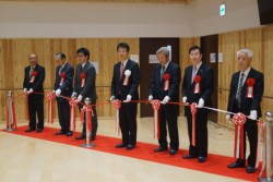 �{�ݓ��ŃI�[�v�����L�O�����A�e�[�v�J�b�g